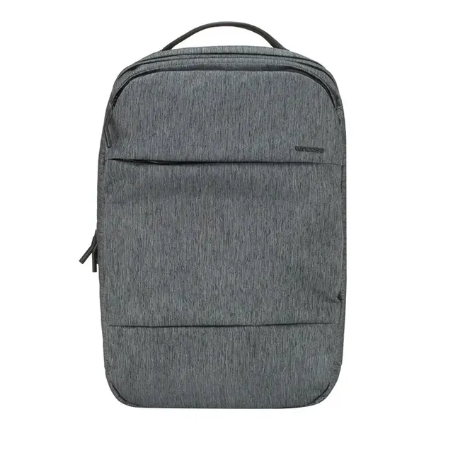 incase-city-rucksack-24l-schwarz-laptop-16-zoll image 1