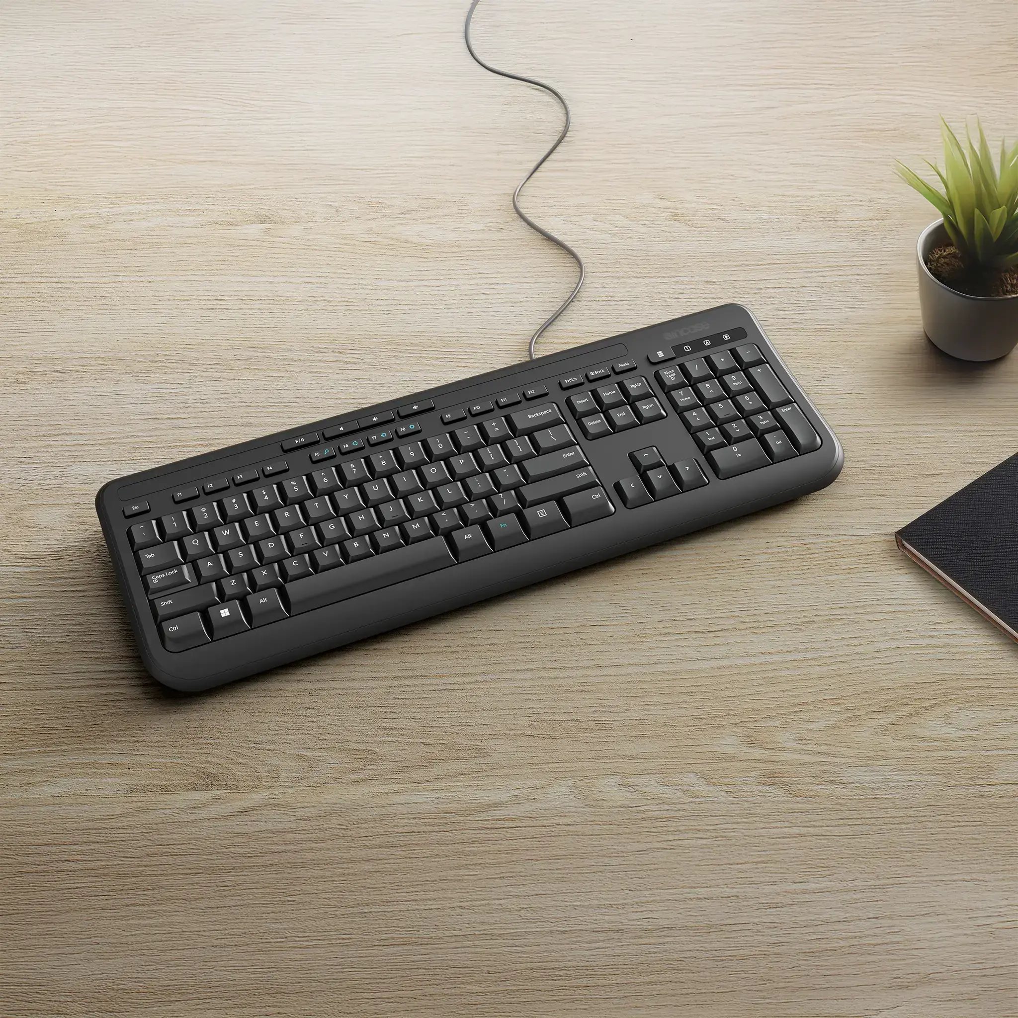 incase-designed-by-microsoft-wired-keyboard-600-tastatur-schwarz image 2