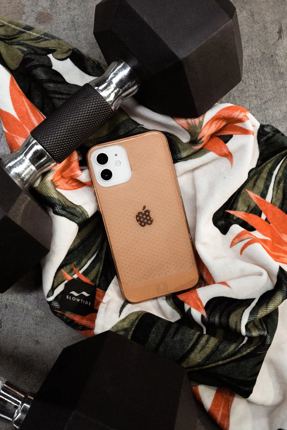 uag-lucent-iphone-12-pro-5g-h-lle-transparent-d-nn image 1