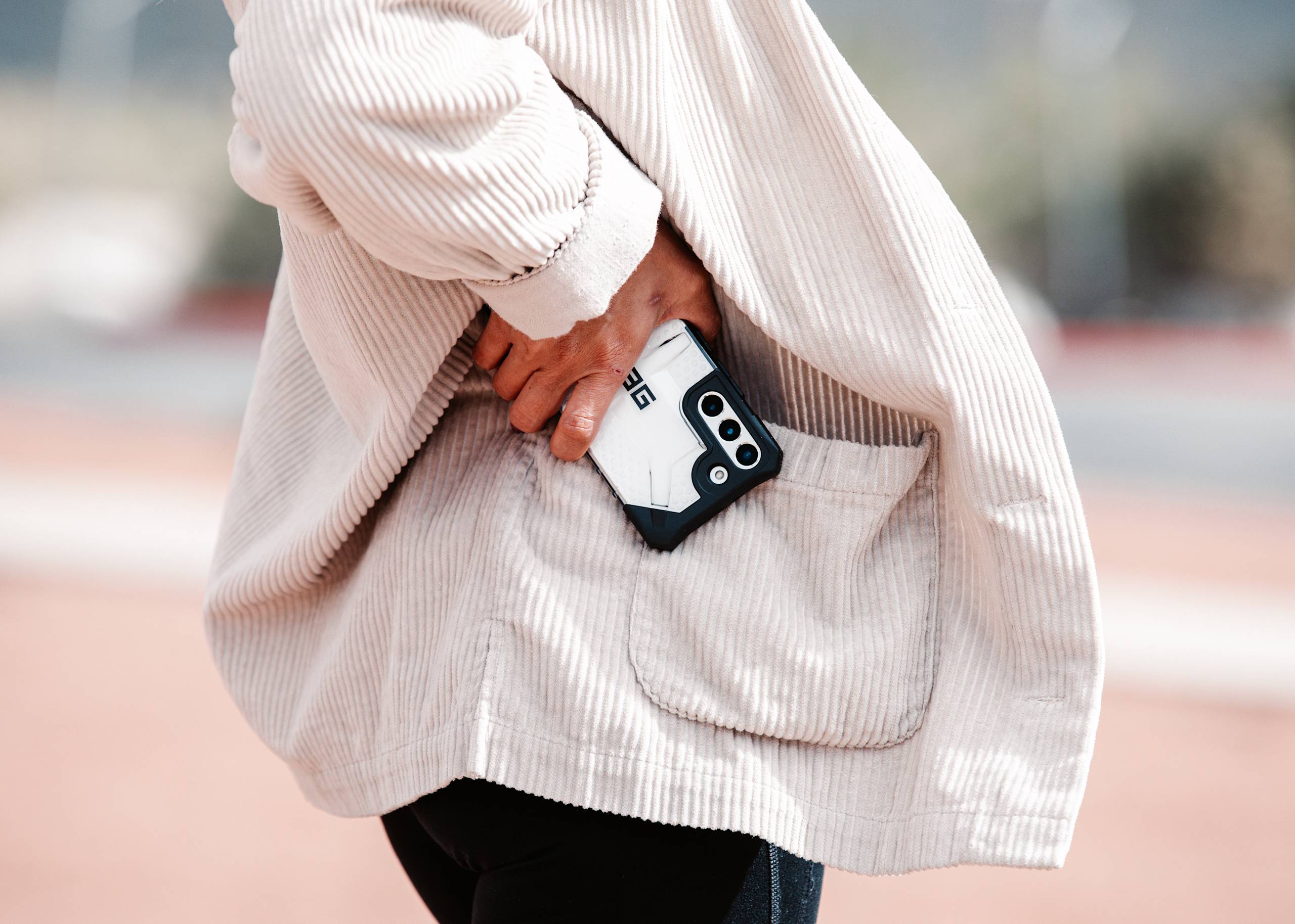 uag-plasma-galaxy-s22-plus-5g-h-lle-transparent image 6