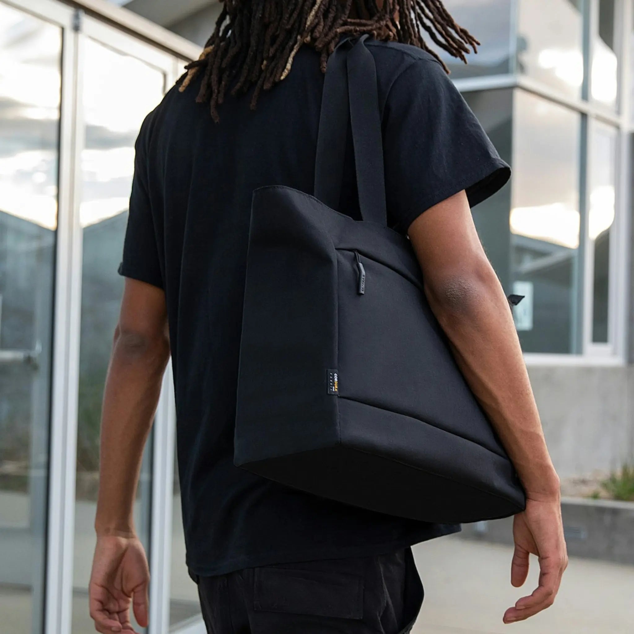 incase-city-market-tote-16l-cordura-laptoptasche-schwarz image 2