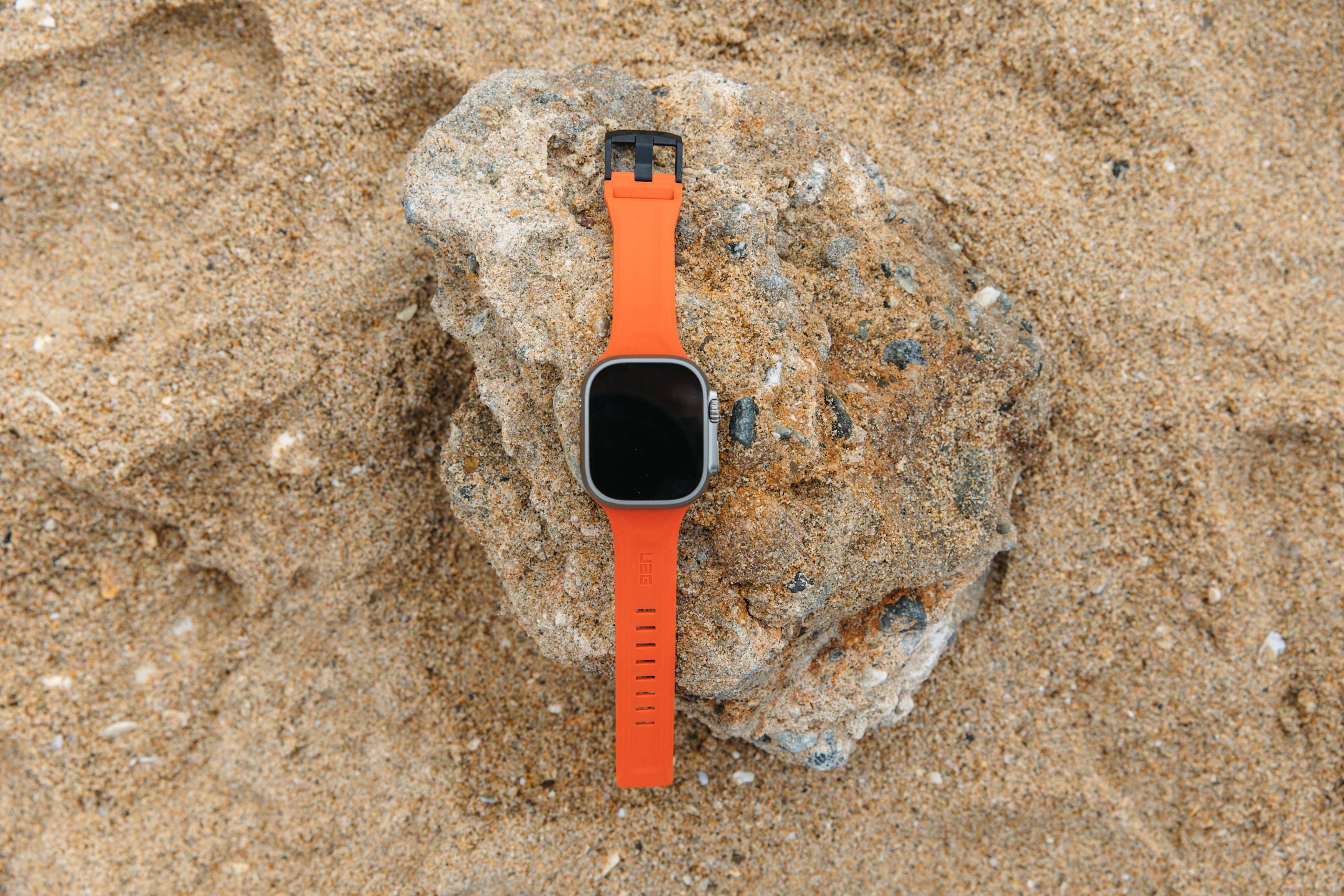uag-scout-apple-watch-ultra-armband-49mm-silikon-schwarz image 1