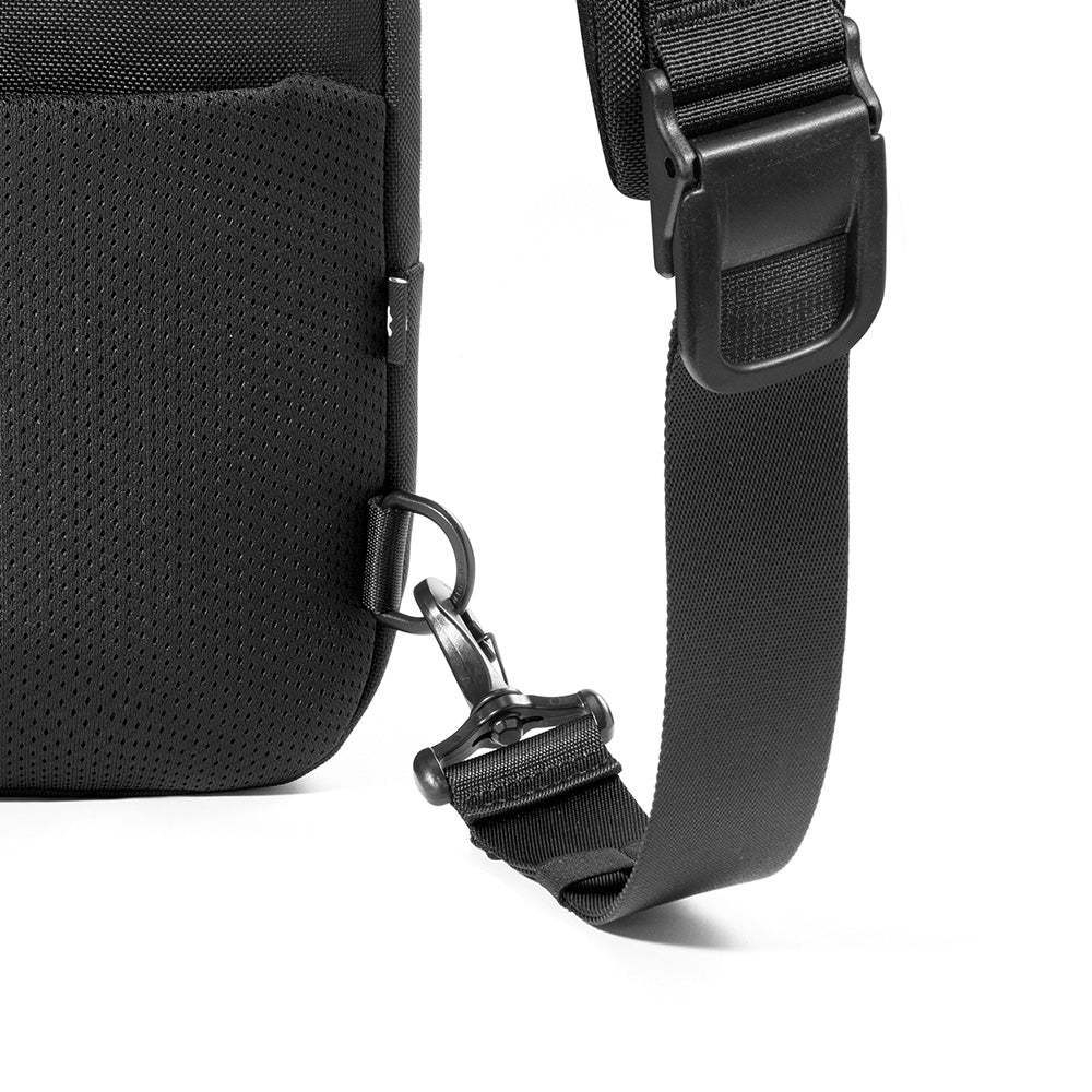 tomtoc-navigator-t24-sling-bag-5l-schwarz-f-r-11-zoll-tablet image 6