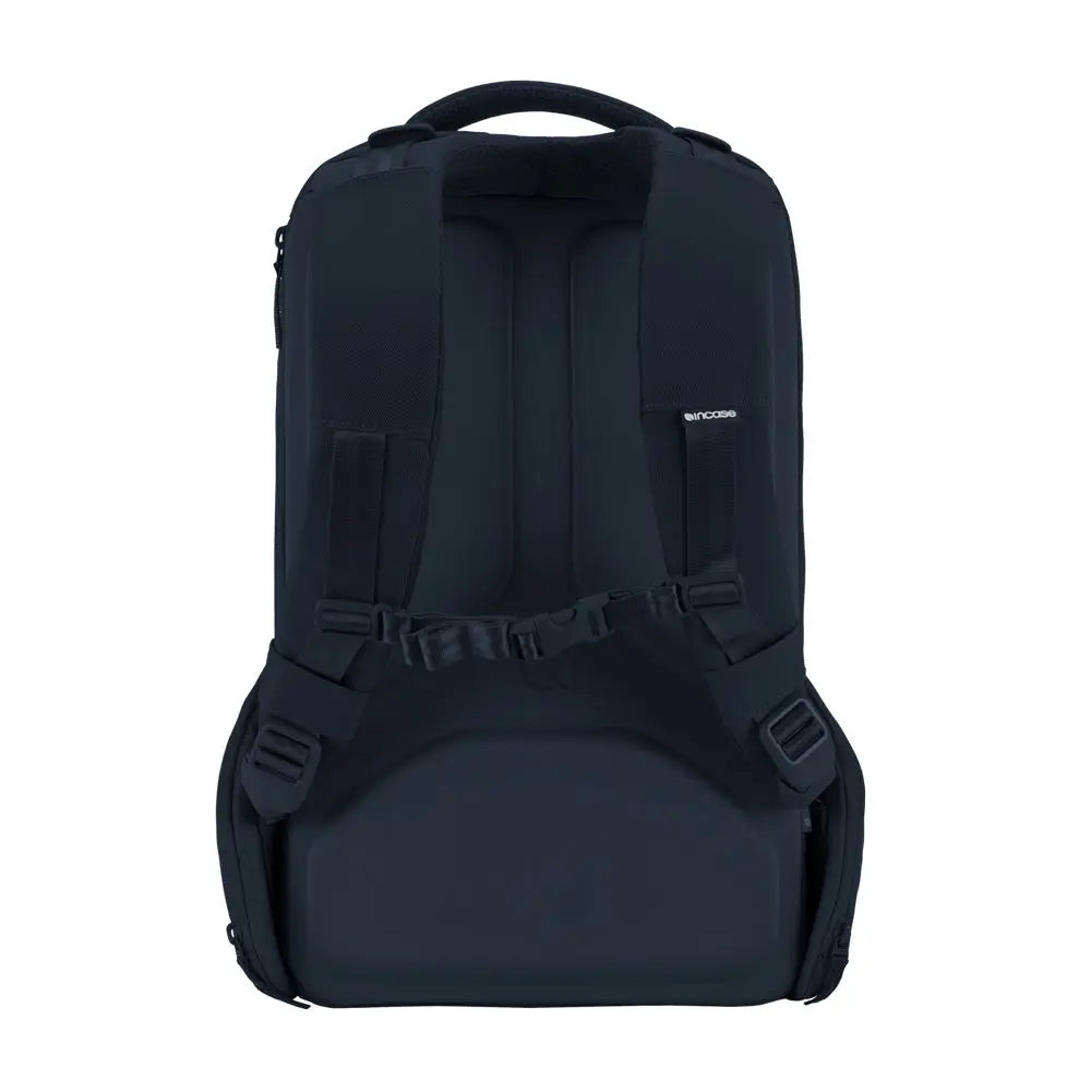 incase-icon-rucksack-23l-schwarz-f-r-16-zoll-laptop image 6