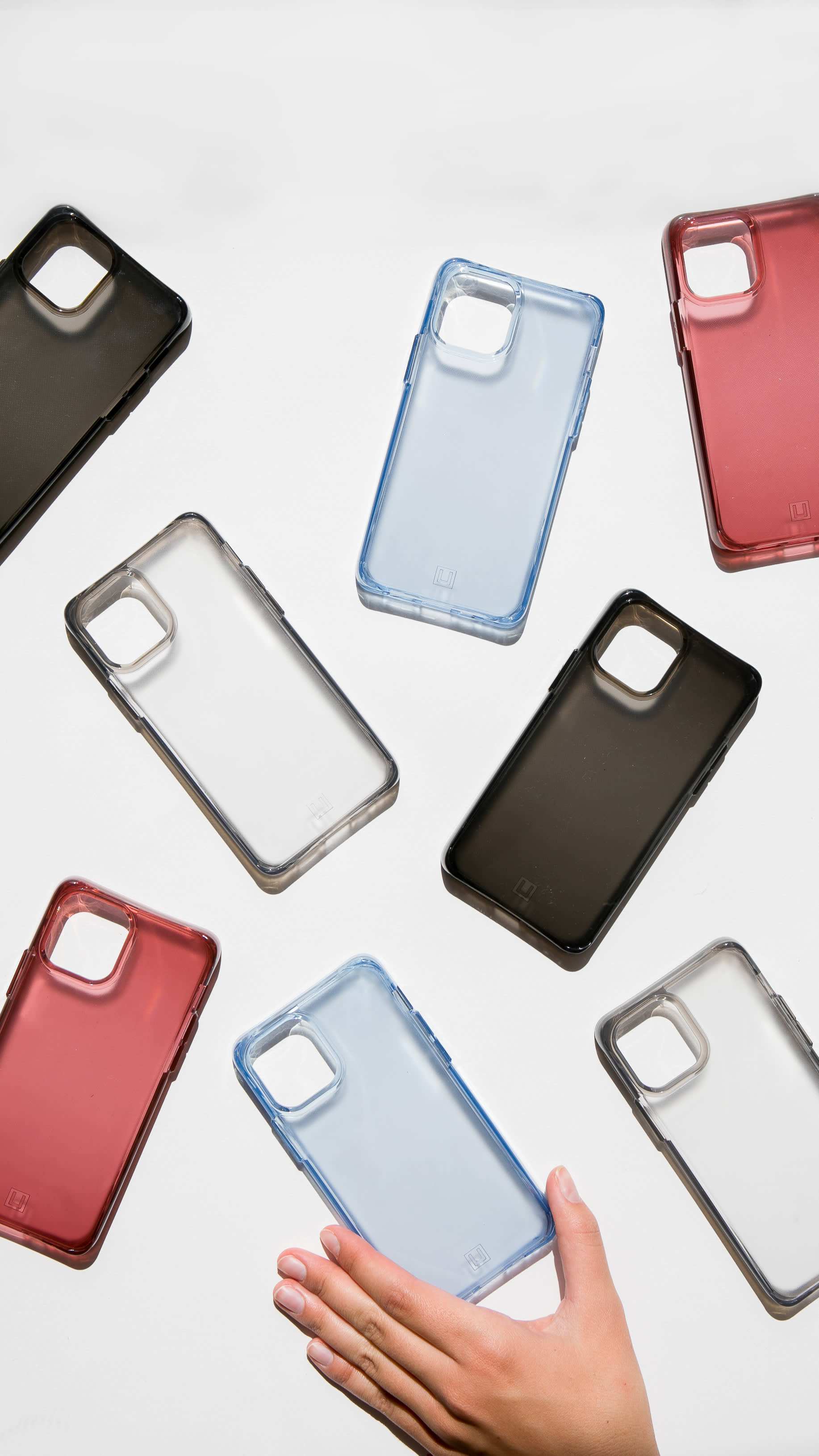 uag-mouve-iphone-12-h-lle-matt-transparent-leicht image 8