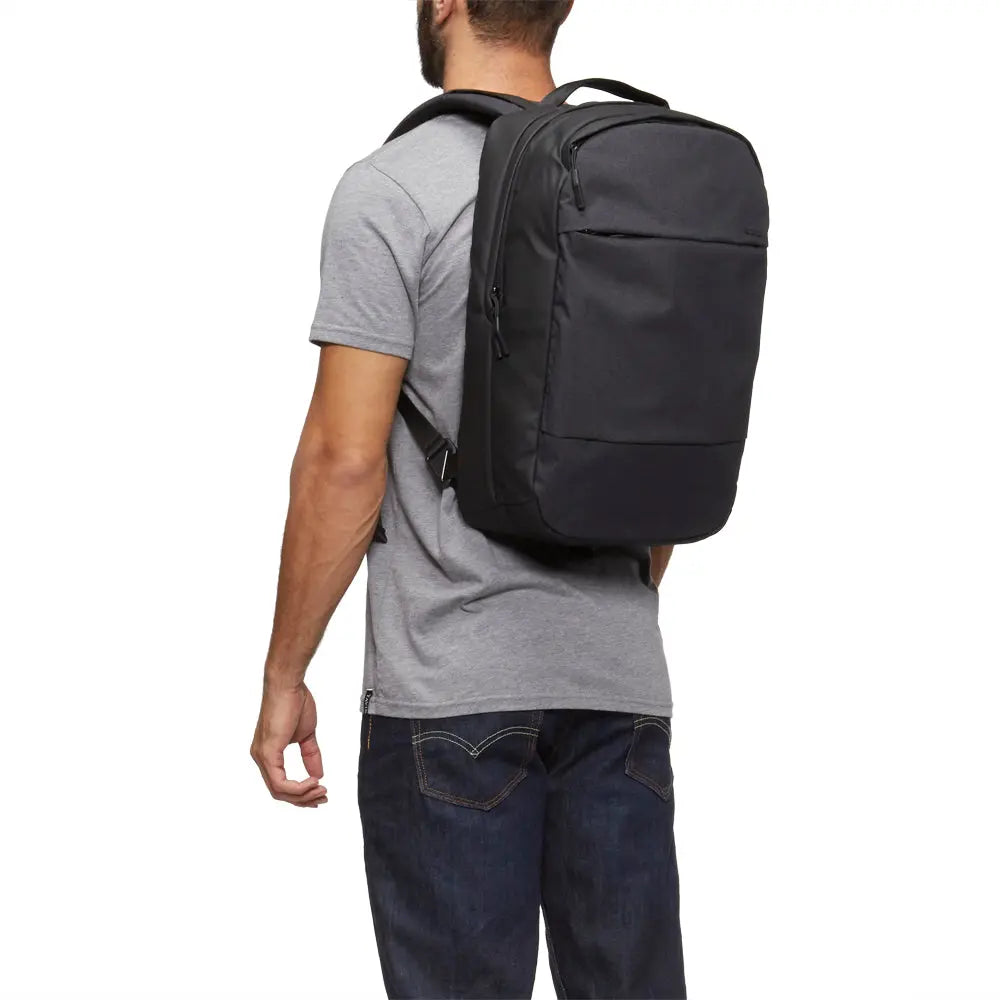 incase-city-compact-backpack-18l-rucksack-heather-black image 2