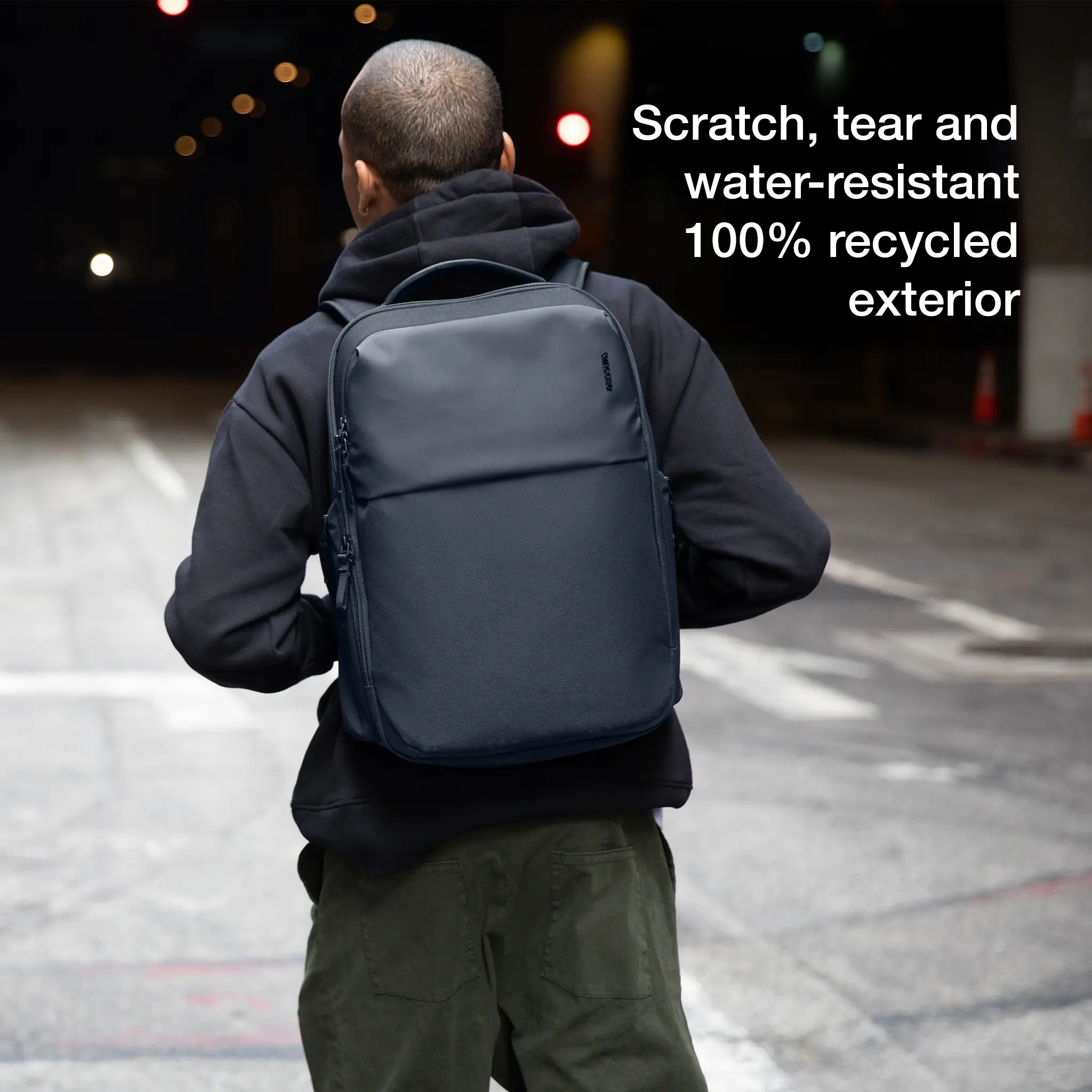 incase-a-r-c-daypack-24l-laptop-rucksack-16-zoll-schwarz image 2
