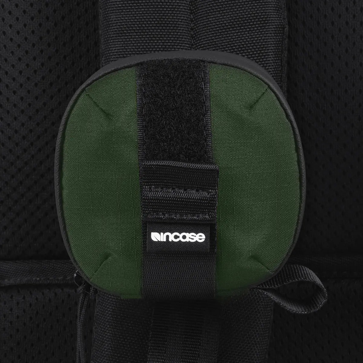 incase-transfer-earbuds-case-kopfh-rer-tasche-schwarz image 7