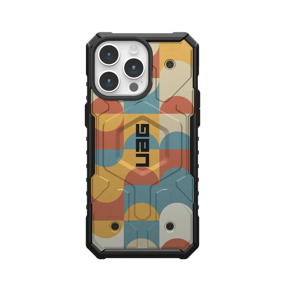 uag-pathfinder-iphone-16-pro-max-h-lle-magsafe-parker image 1