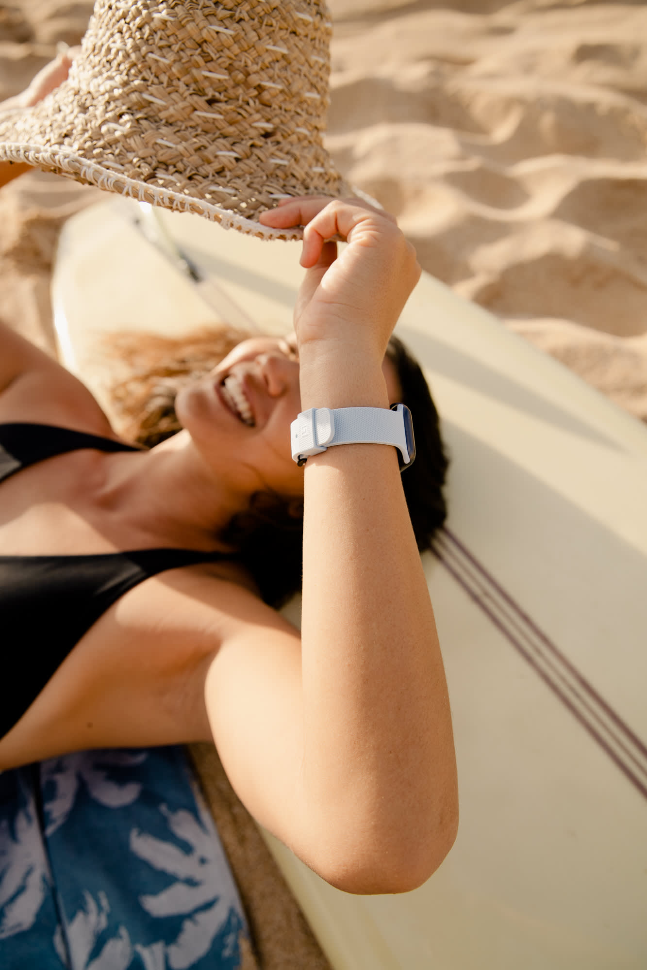 uag-dot-silikonarmband-f-r-apple-watch-silikon image 2