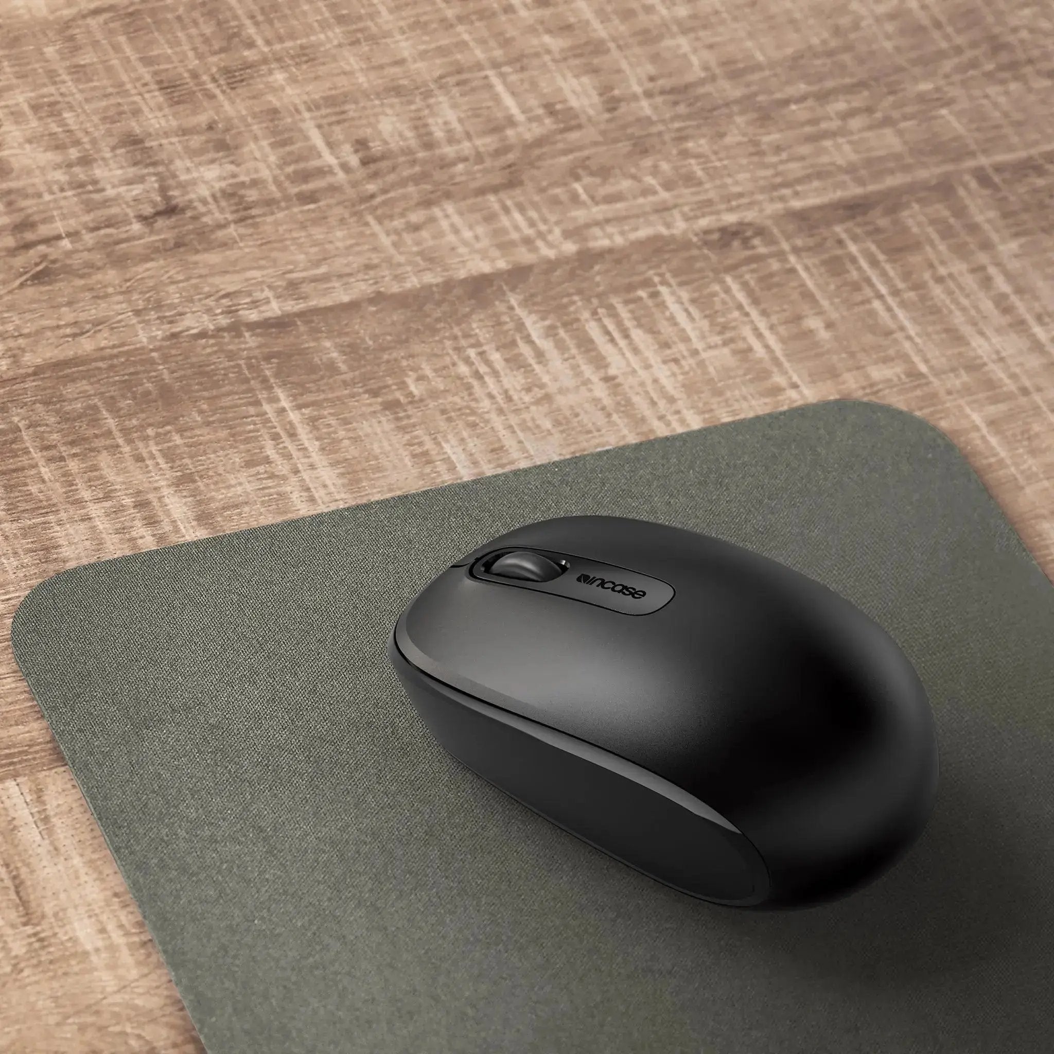 incase-wireless-mobile-mouse-1850-funkmaus-schwarz-translucent image 2