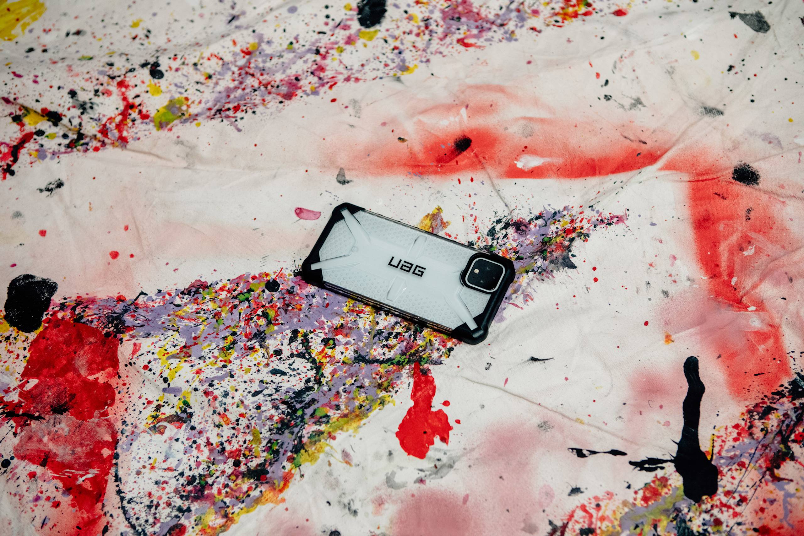 uag-plasma-handyh-lle-google-pixel-4-transluzent-robust image 3