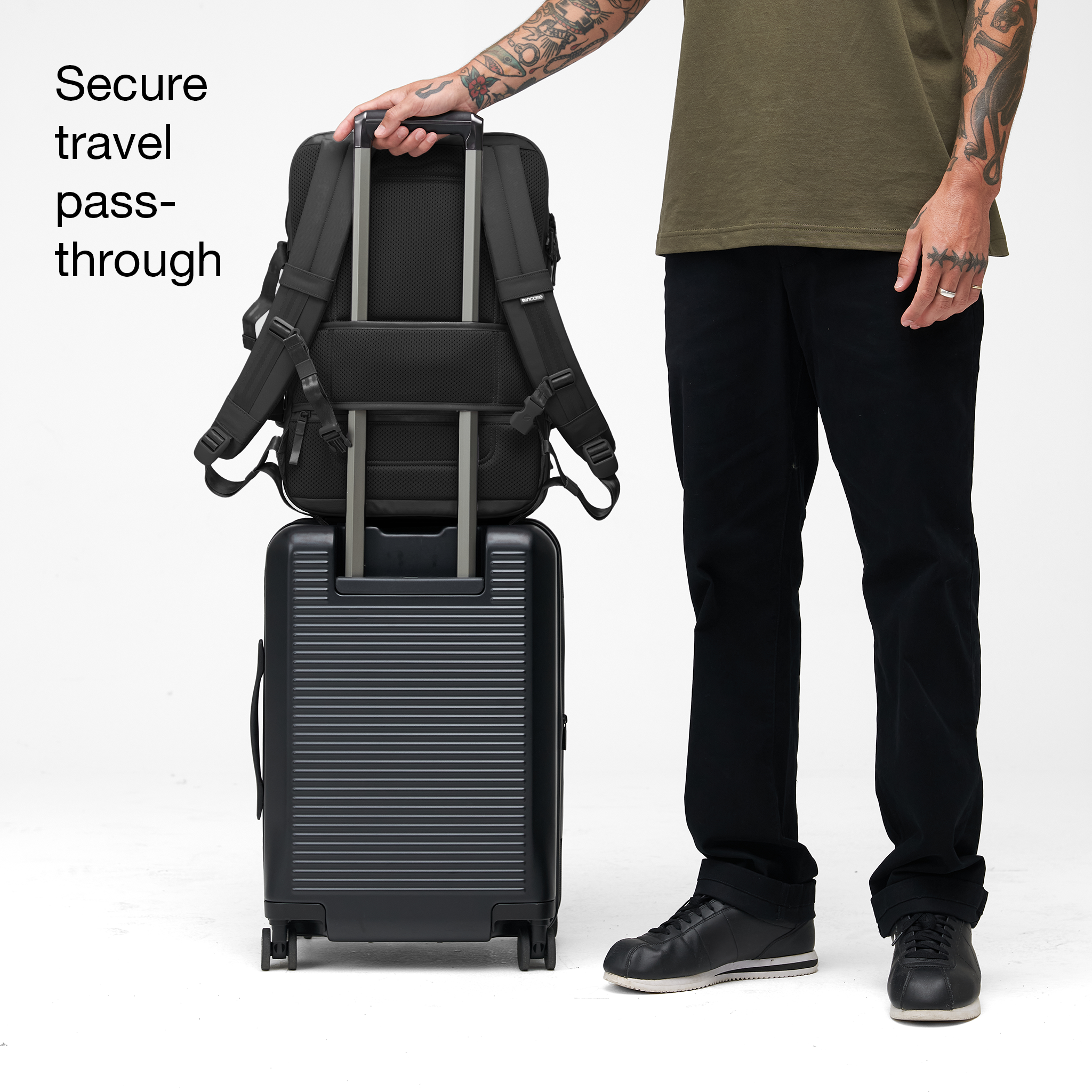 incase-a-r-c-travel-pack-rucksack-21-38l-smoked-ivy-16-zoll image 5