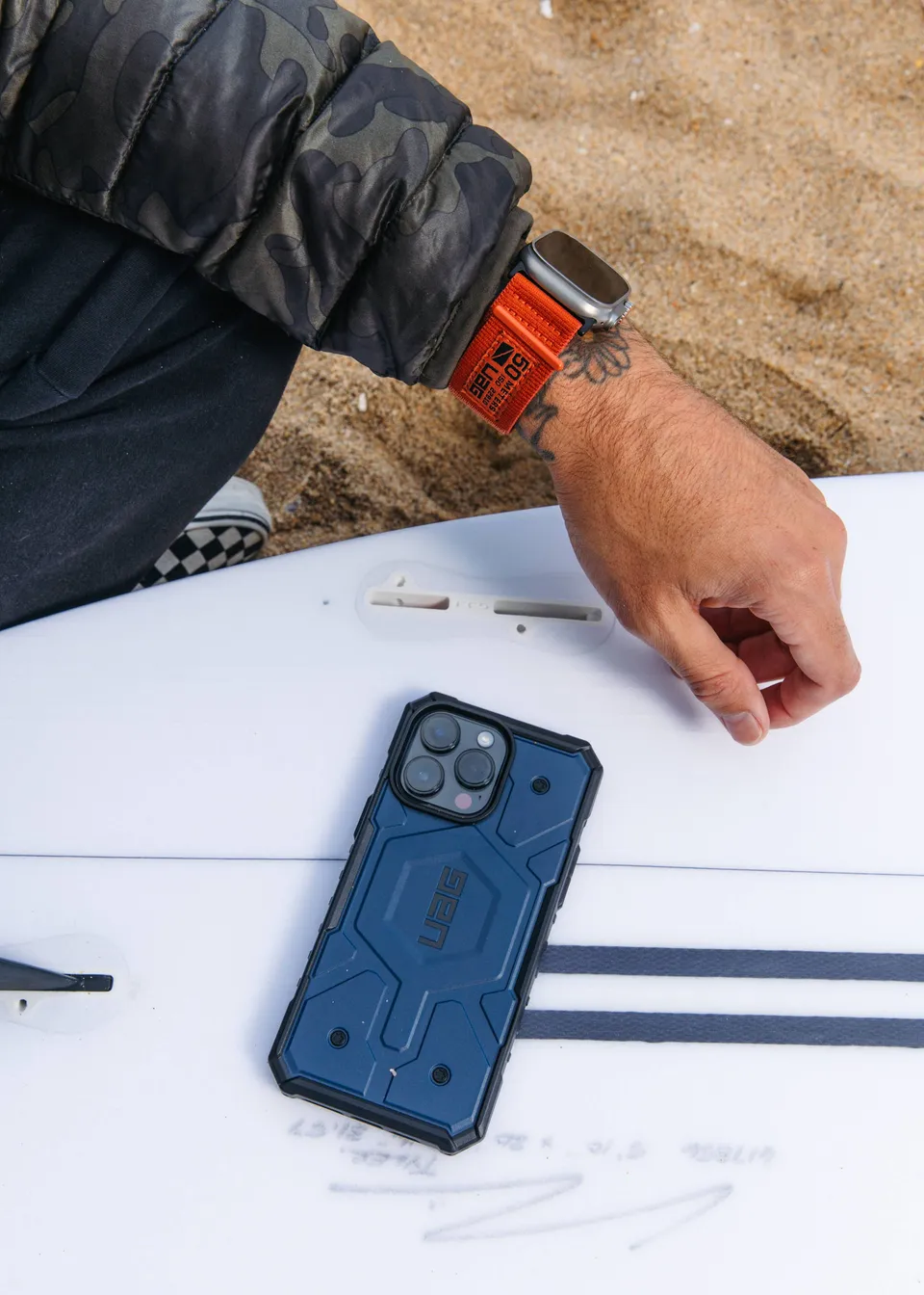 uag-pathfinder-iphone-14-plus-h-lle-magsafe-sto-fest image 1