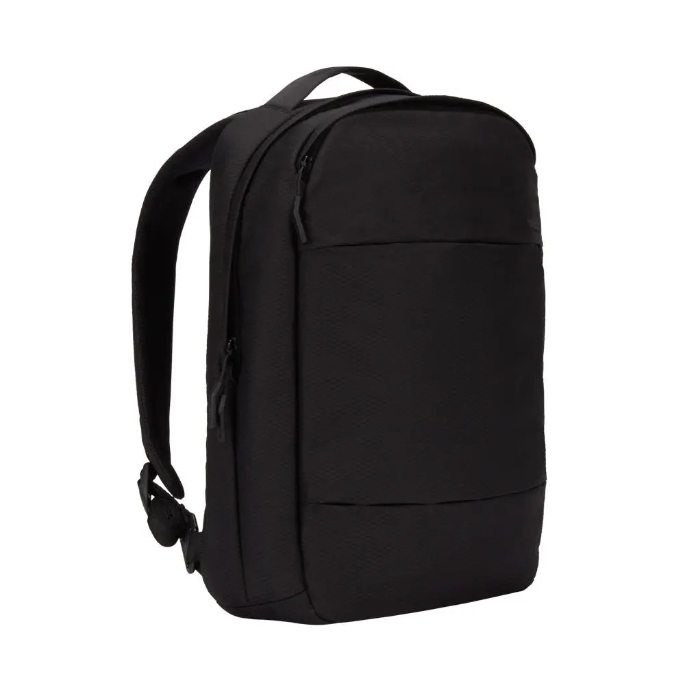 incase-city-compact-rucksack-18l-schwarz-recycelt image 3