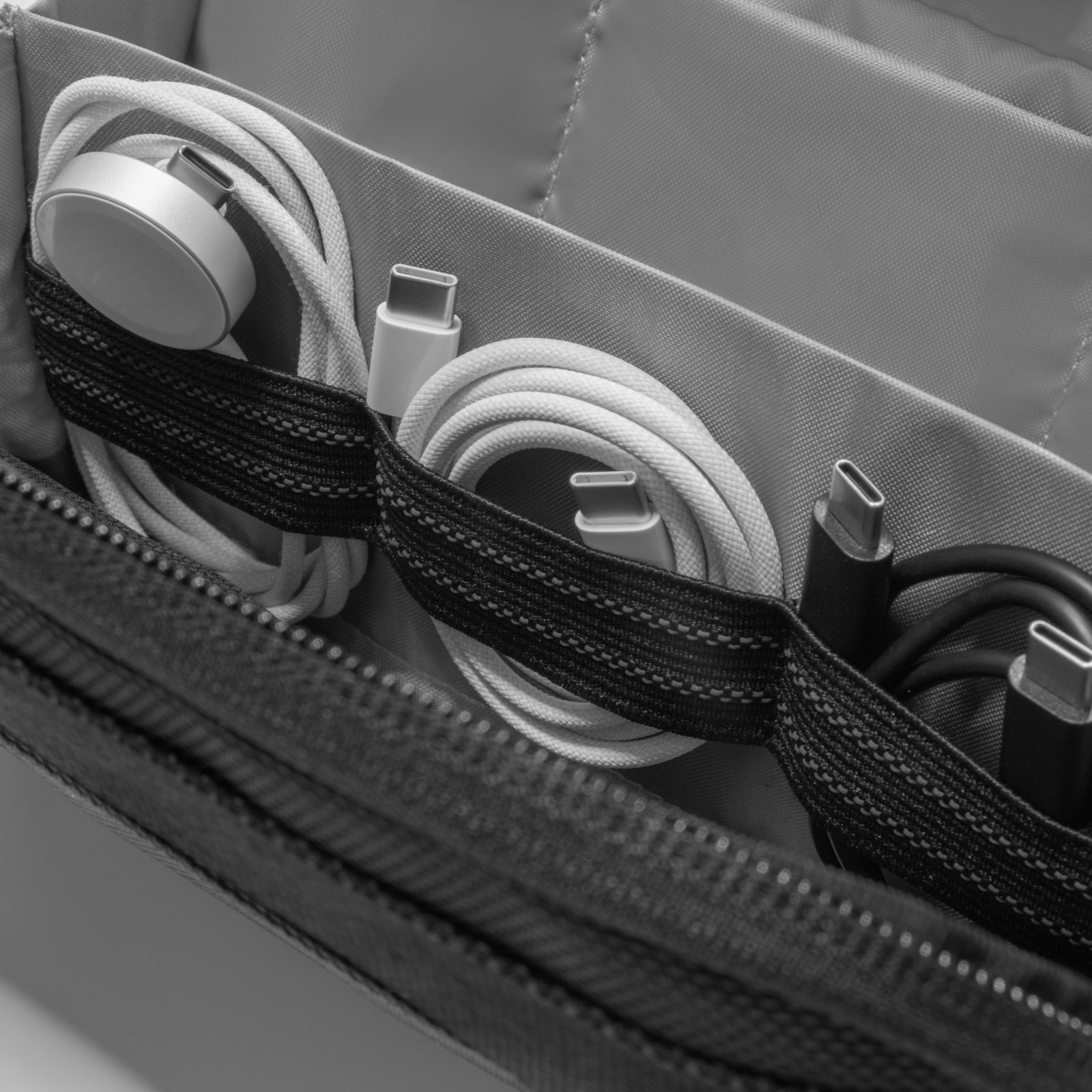 tomtoc-navigator-t13-accessory-pouch-s-organizer-1-4l image 6