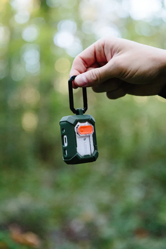 uag-plasma-airpods-4-h-lle-2024-transparent-sto-fest image 1