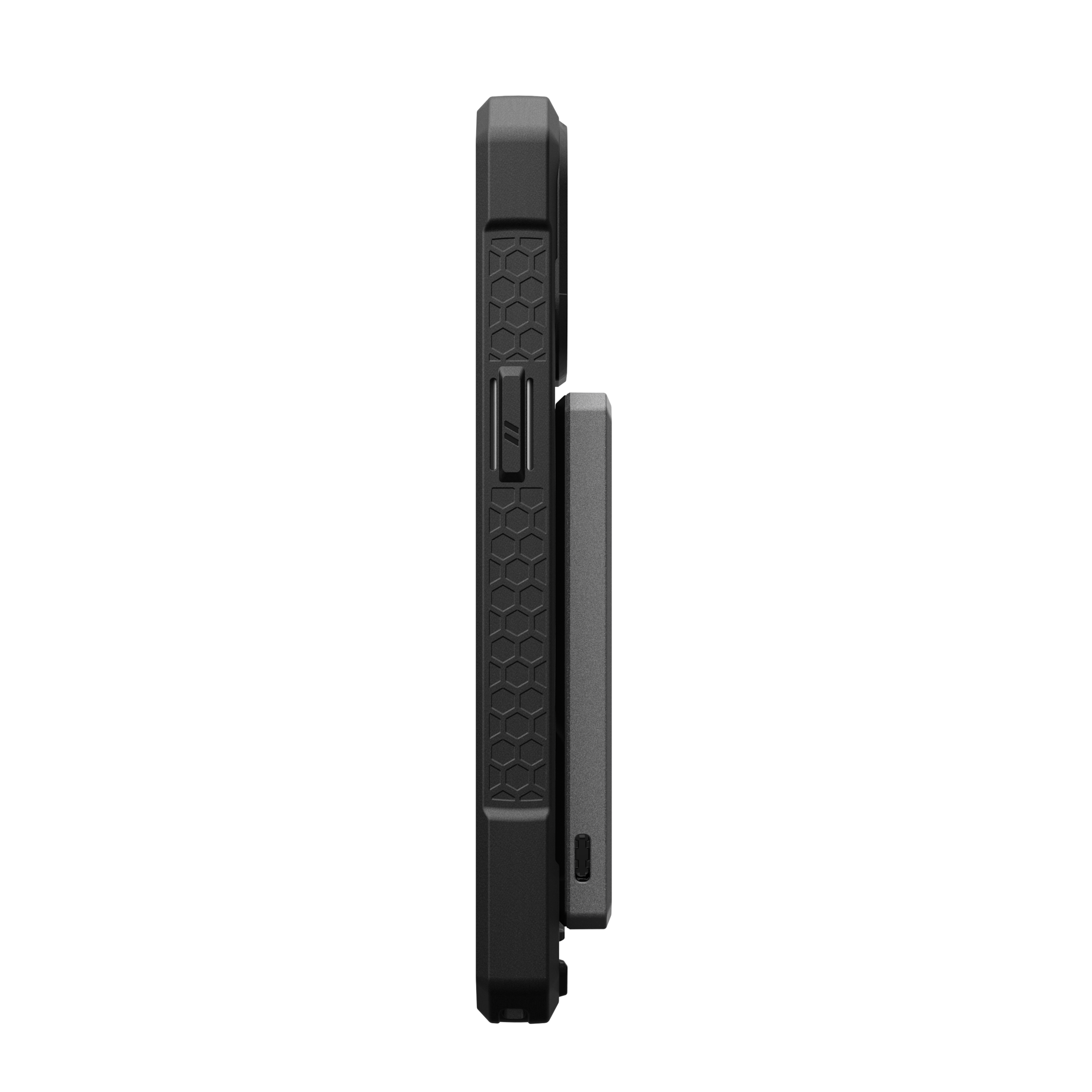 uag-srge-slim-5k-powerbank-magsafe-large-flag-2 image 4