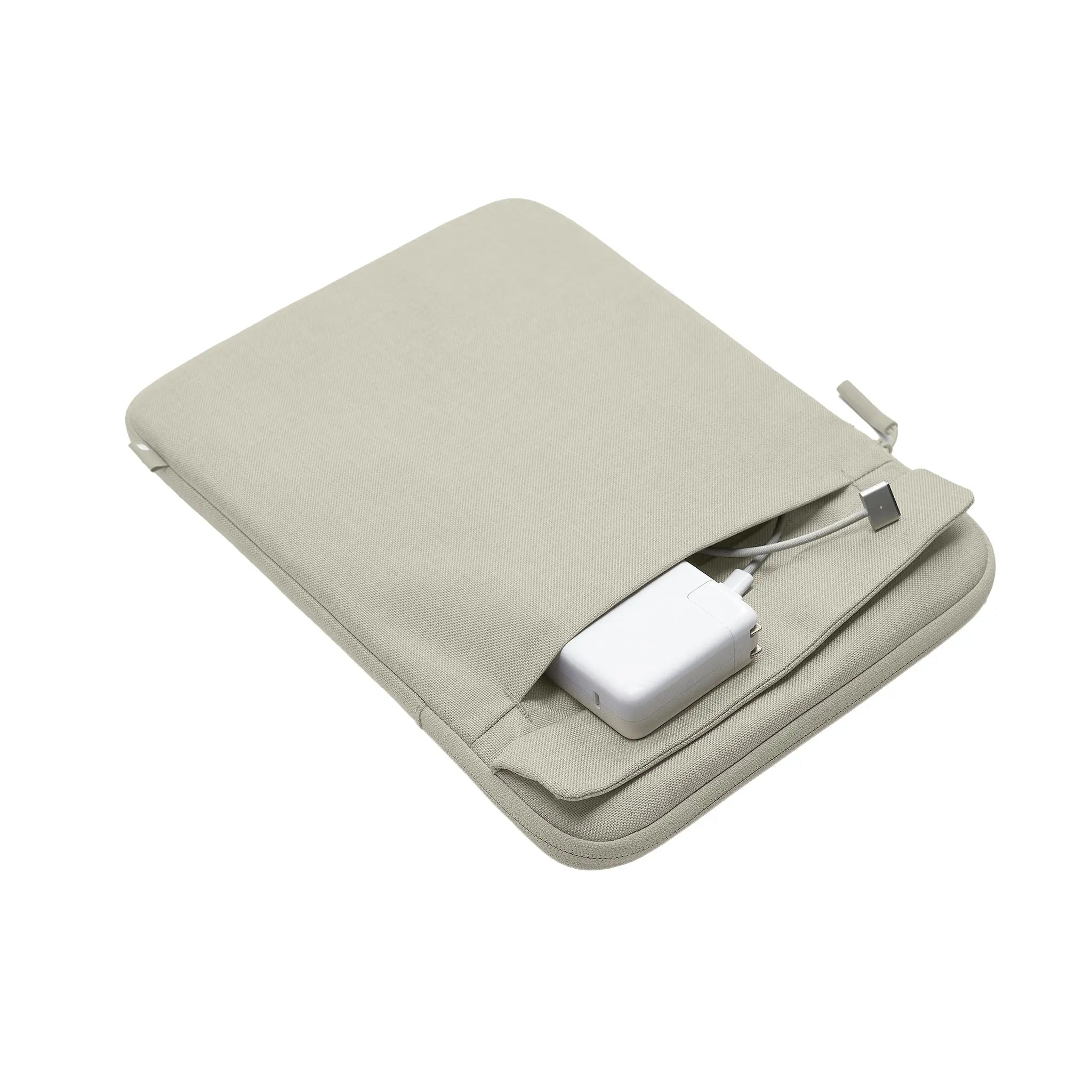 incase-crosstown-sleeve-14-zoll-laptoptasche-schwarz image 8