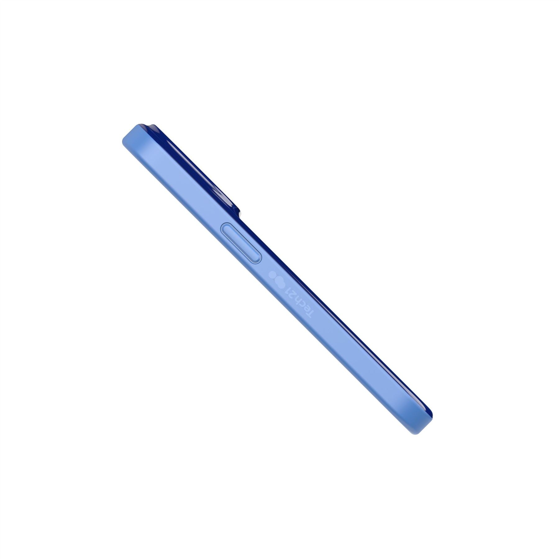 tech21-evotint-iphone-14-pro-h-lle-butterfly-blues-magsafe image 4