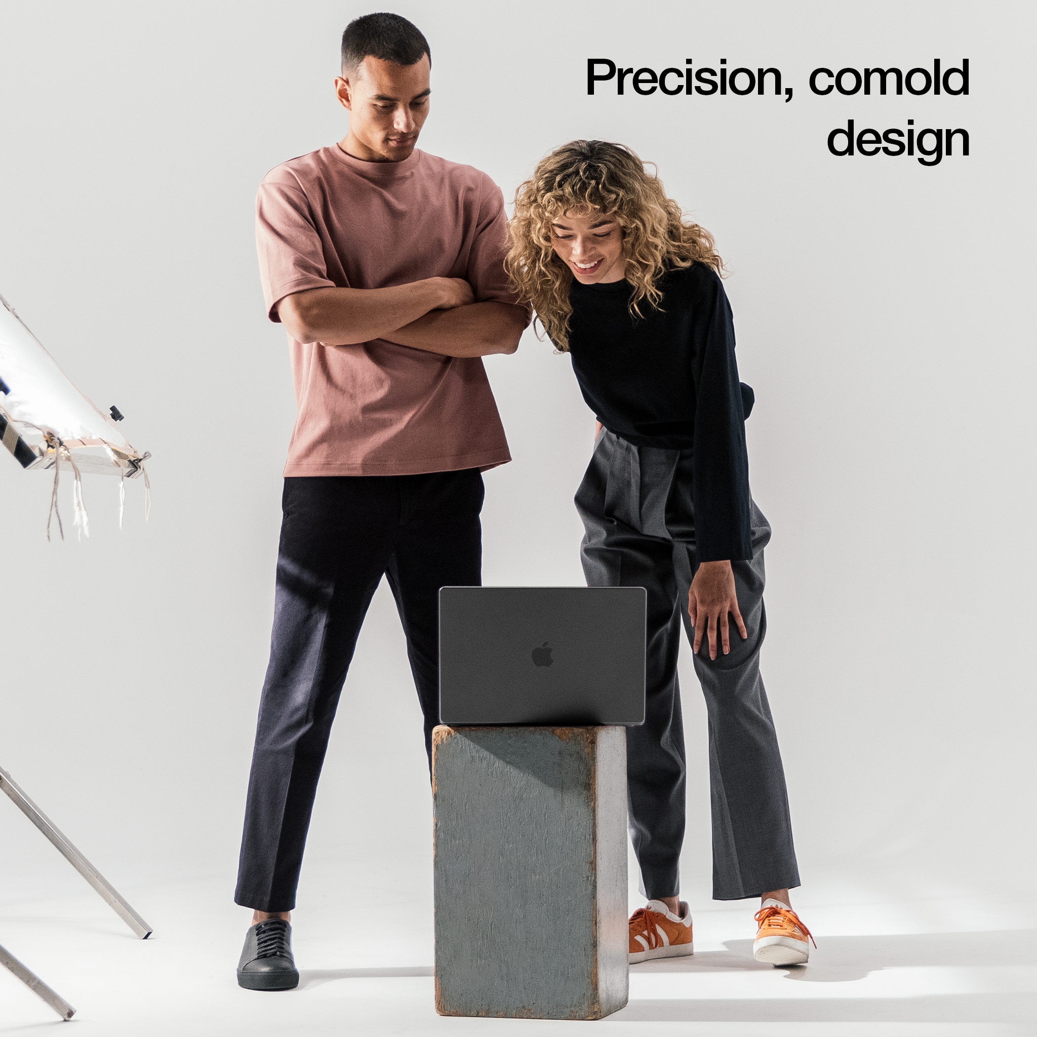 incase-dots-hardshell-macbook-pro-16-zoll-h-lle-black-makrolon image 7