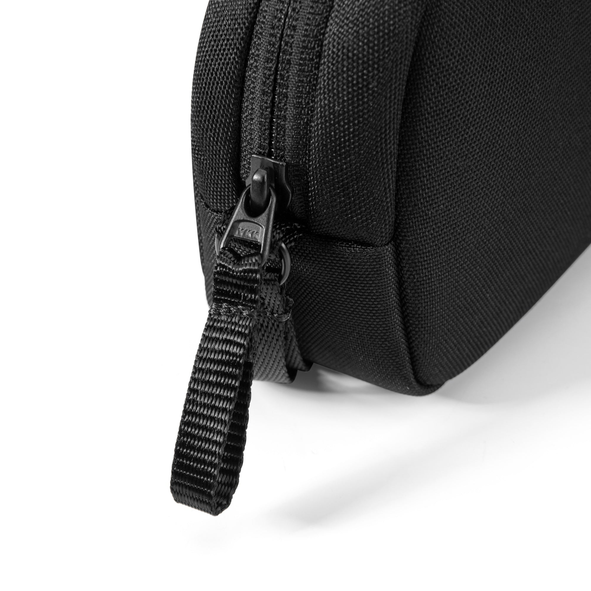 tomtoc-light-t12-zubeh-rtasche-1l-schwarz-recycelt-kabeltasche image 6