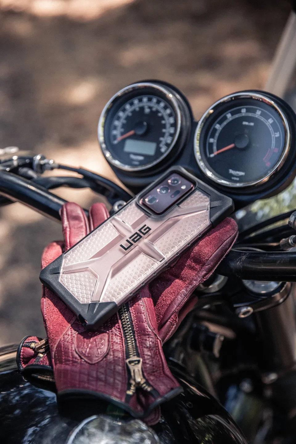 uag-plasma-galaxy-note20-h-lle-transparent-wabenmuster image 1