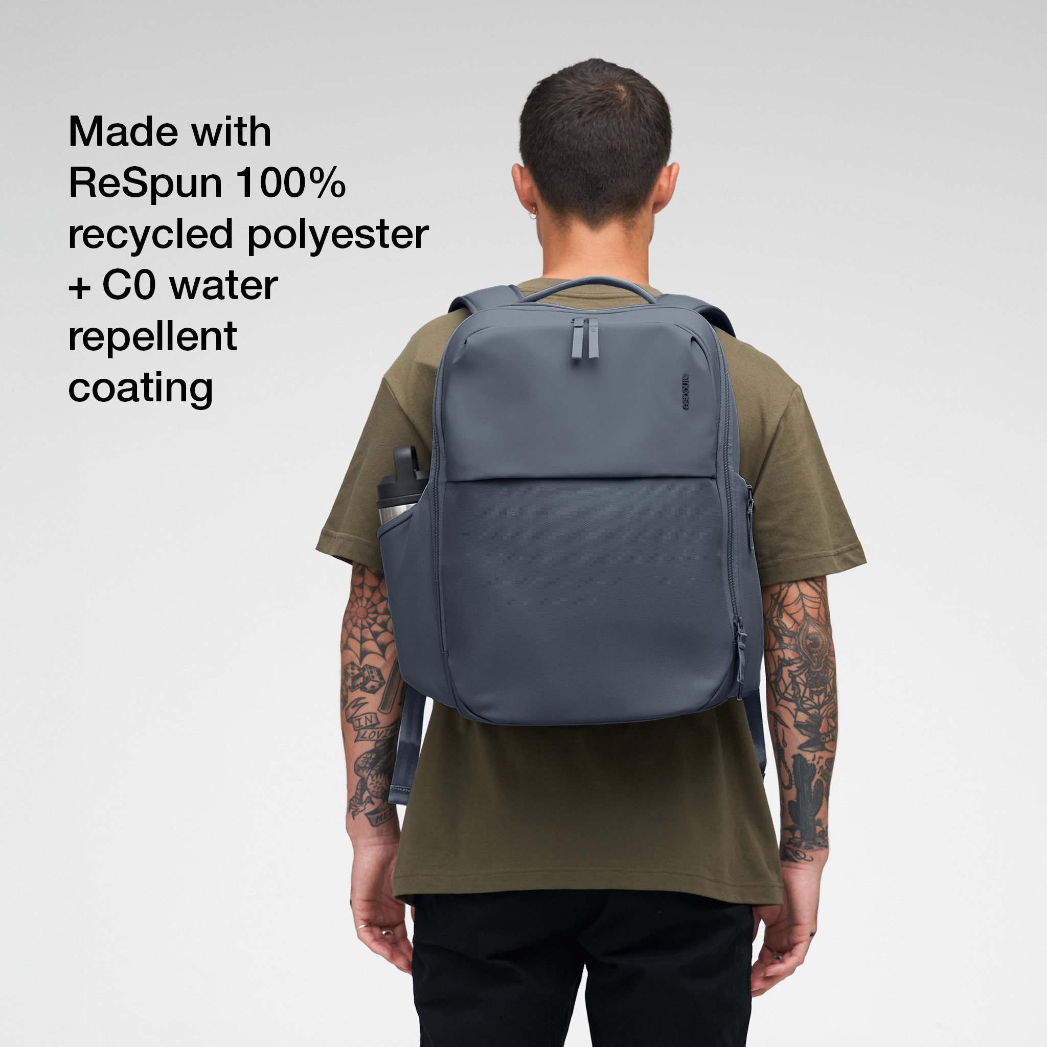 incase-a-r-c-daypack-24l-laptop-rucksack-16-zoll-schwarz image 7