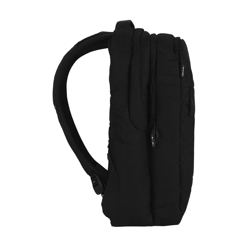 incase-city-backpack-24l-laptoprucksack-16-zoll-schwarz-recycled image 4