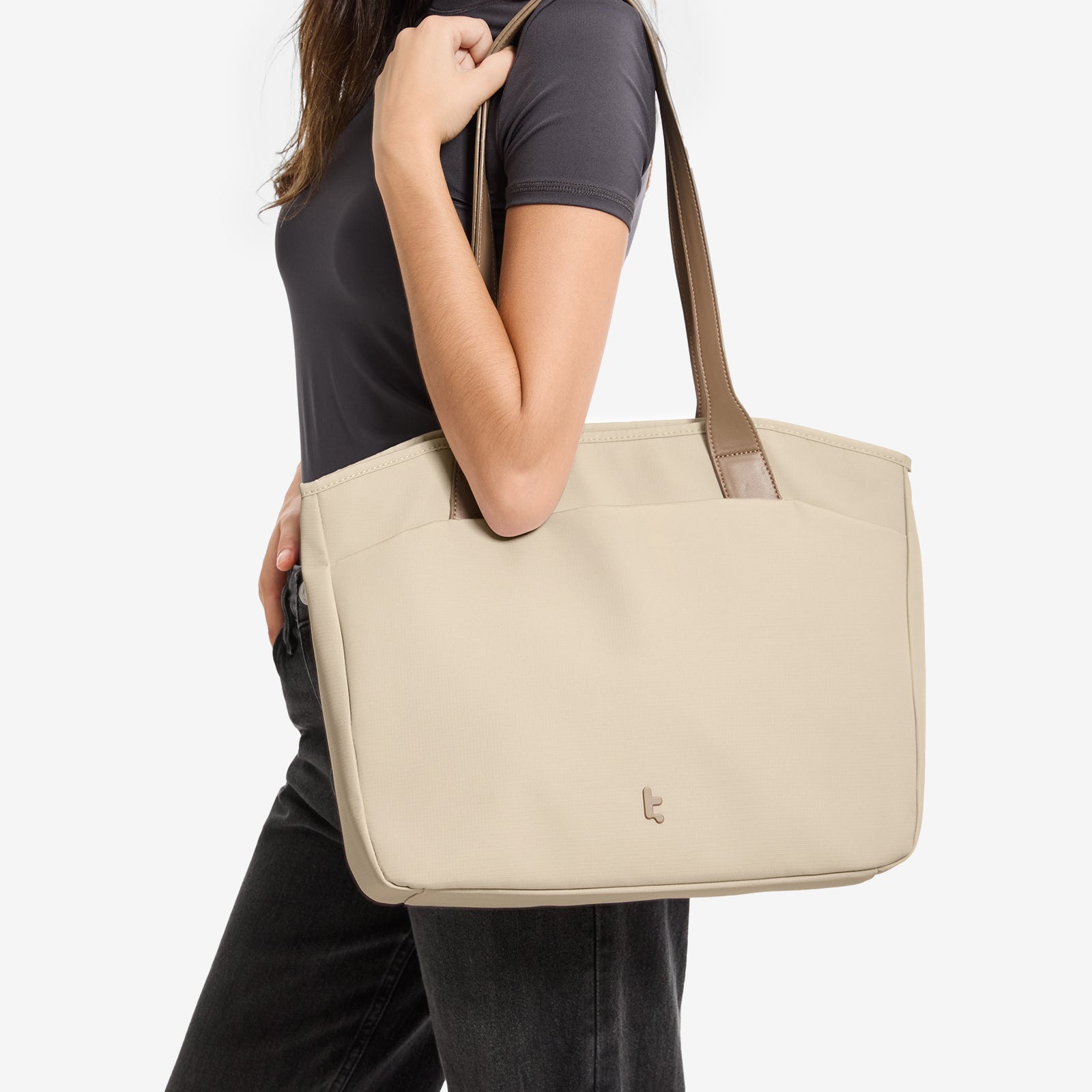tomtoc-versatile-t23-laptop-tote-bag-12-5l-16-zoll-schwarz image 3