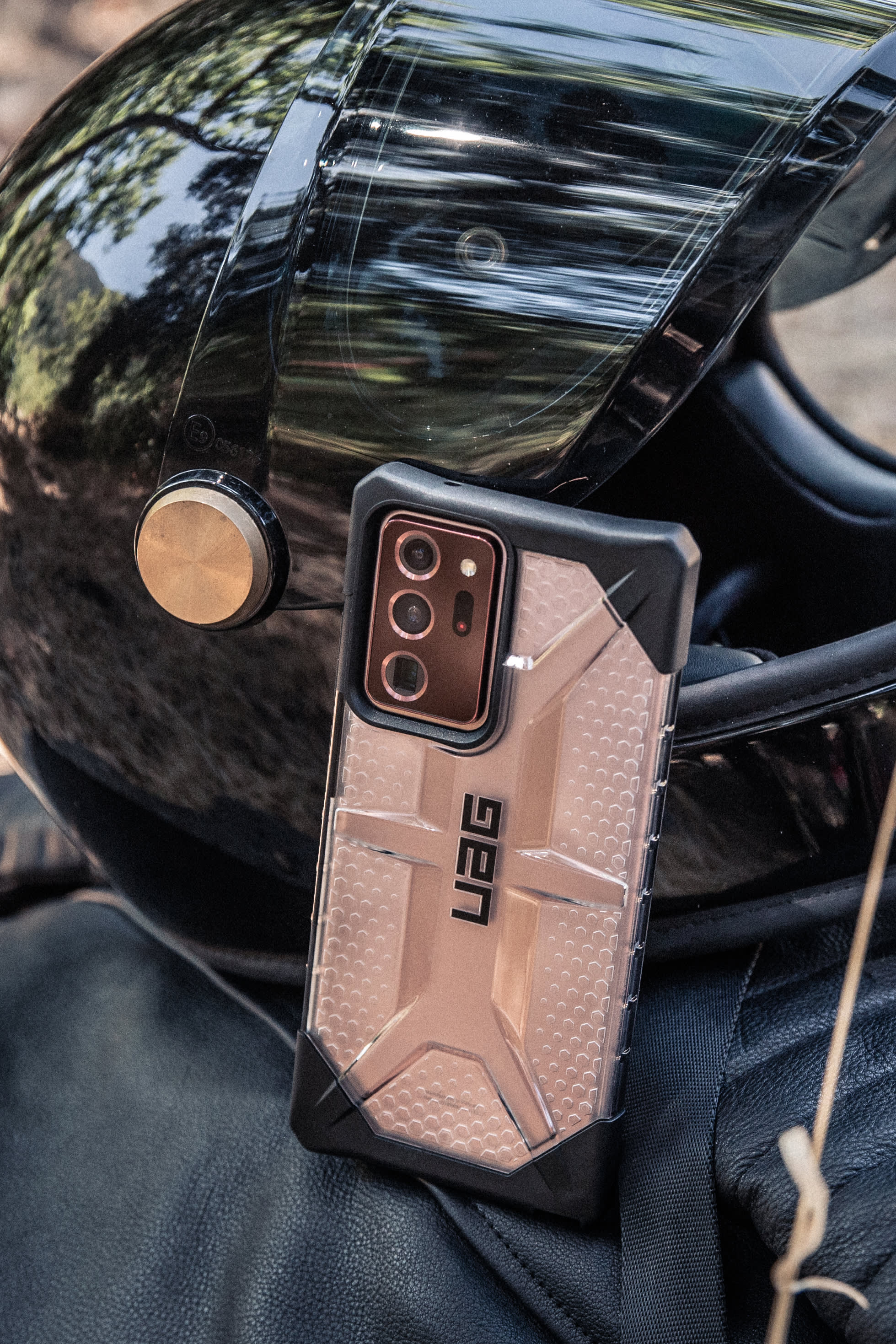 uag-plasma-galaxy-note20-h-lle-transparent-wabenmuster image 5