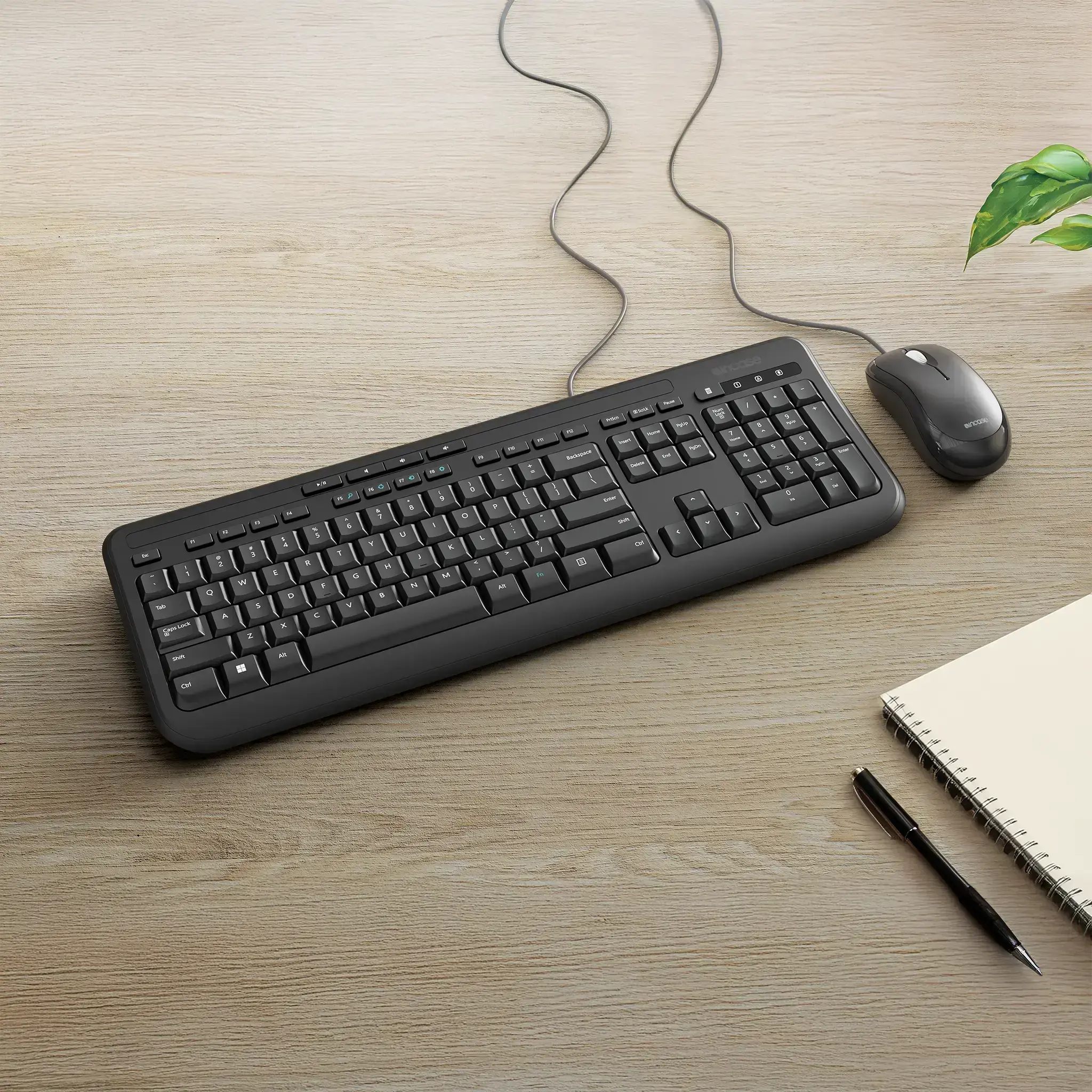 incase-designed-by-microsoft-wired-desktop-600-en image 2