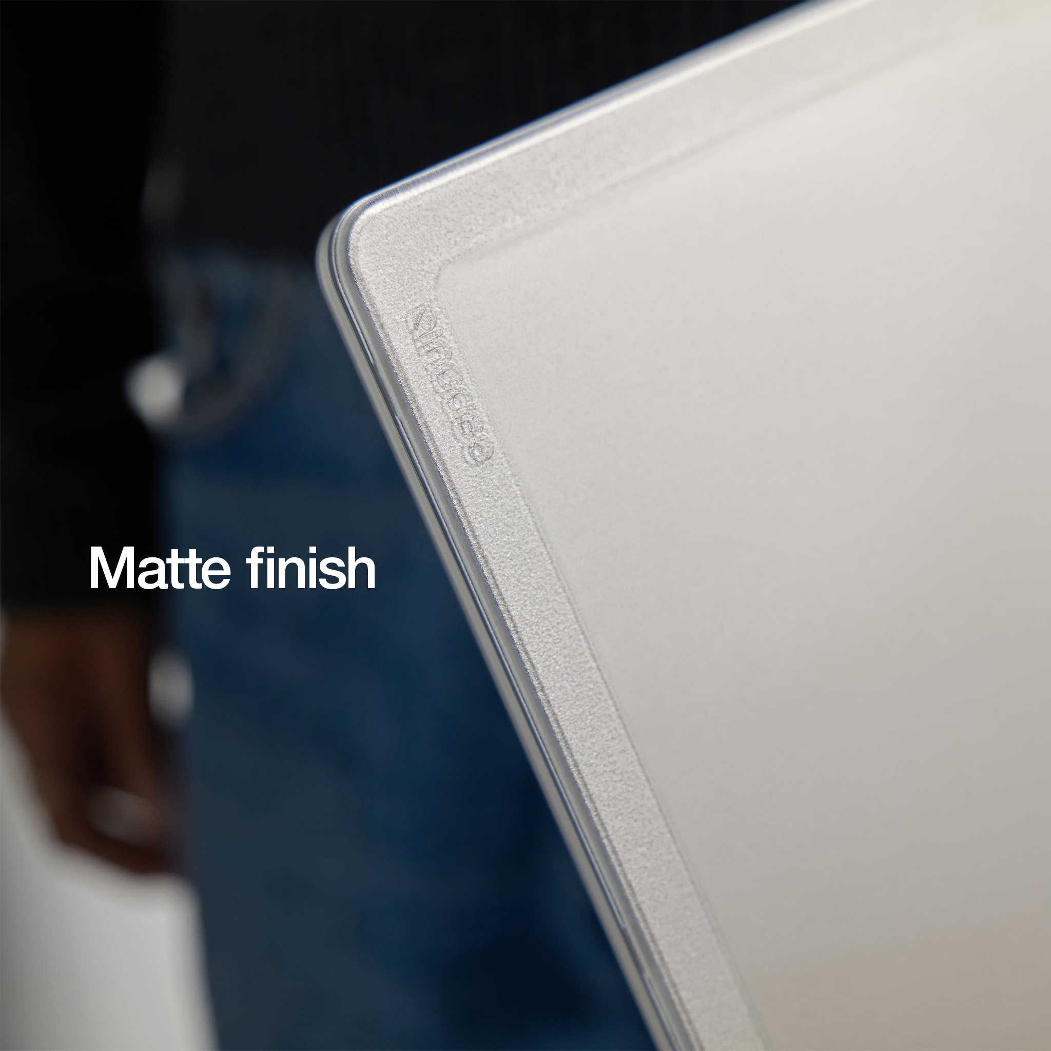 incase-edge-hardshell-macbook-pro-16-zoll-case-schwarz-makrolon image 6