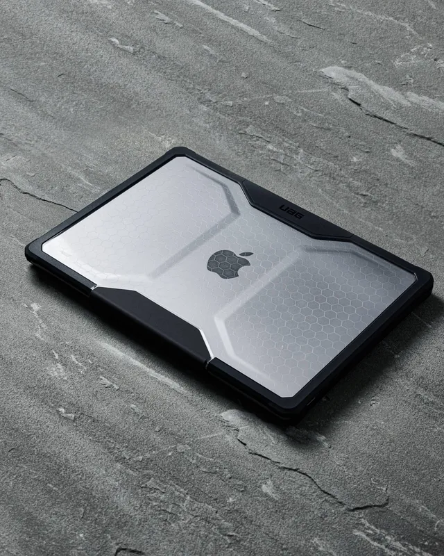 uag-plyo-macbook-pro-14-h-lle-m5-m4-m3-transparent-eis image 1