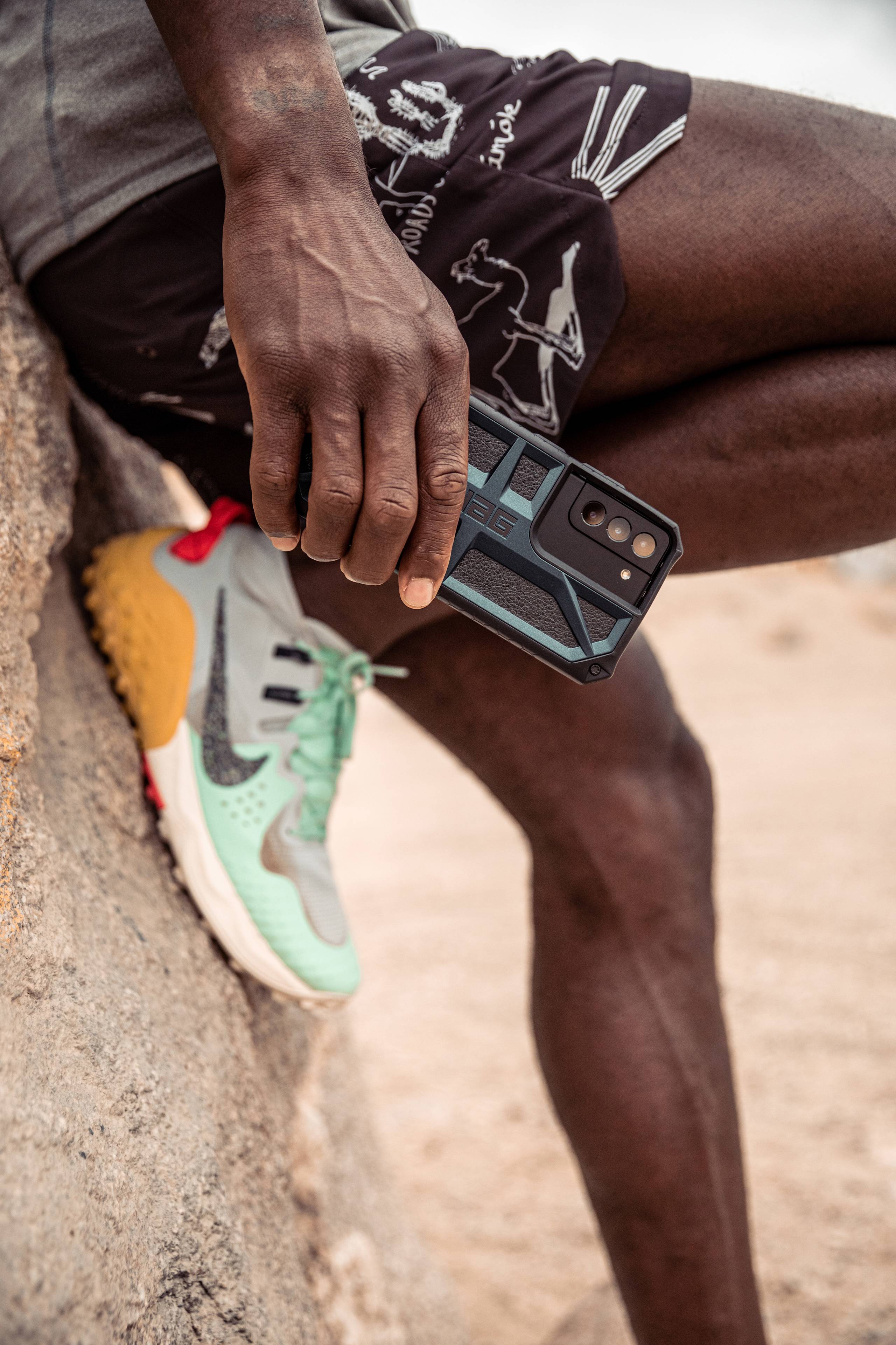 uag-monarch-galaxy-s21-plus-h-lle-leder-robust image 2